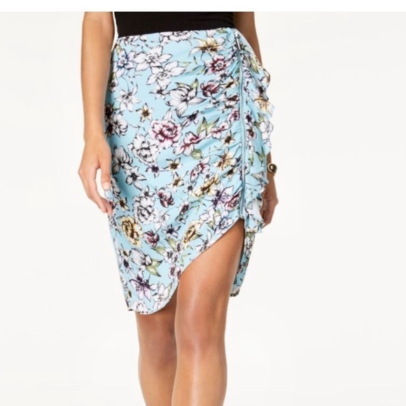 GUESS zipper front floral‎ skirt - Picture 1 of 5